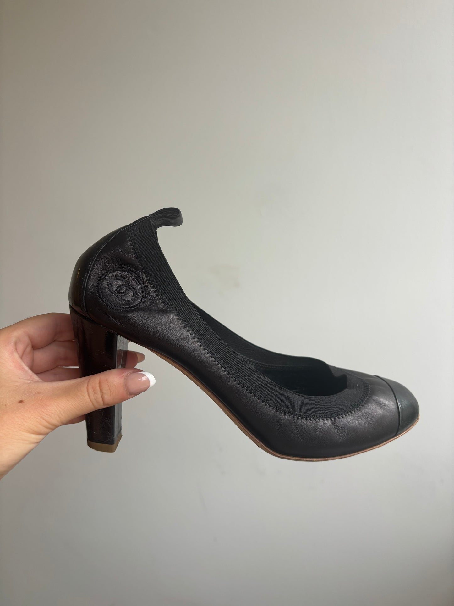 Chanel Black Leather Pumps