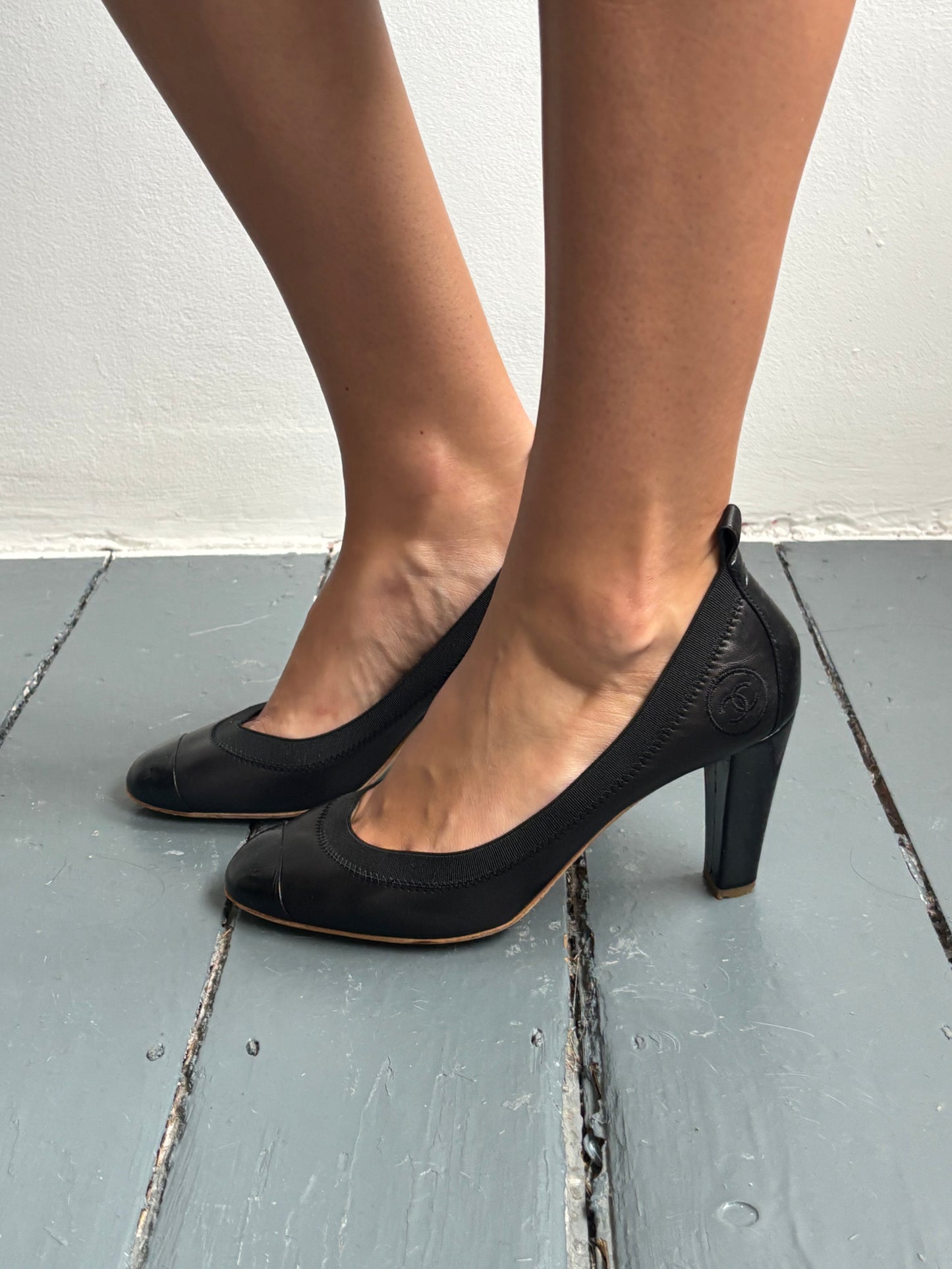 Chanel Black Leather Pumps