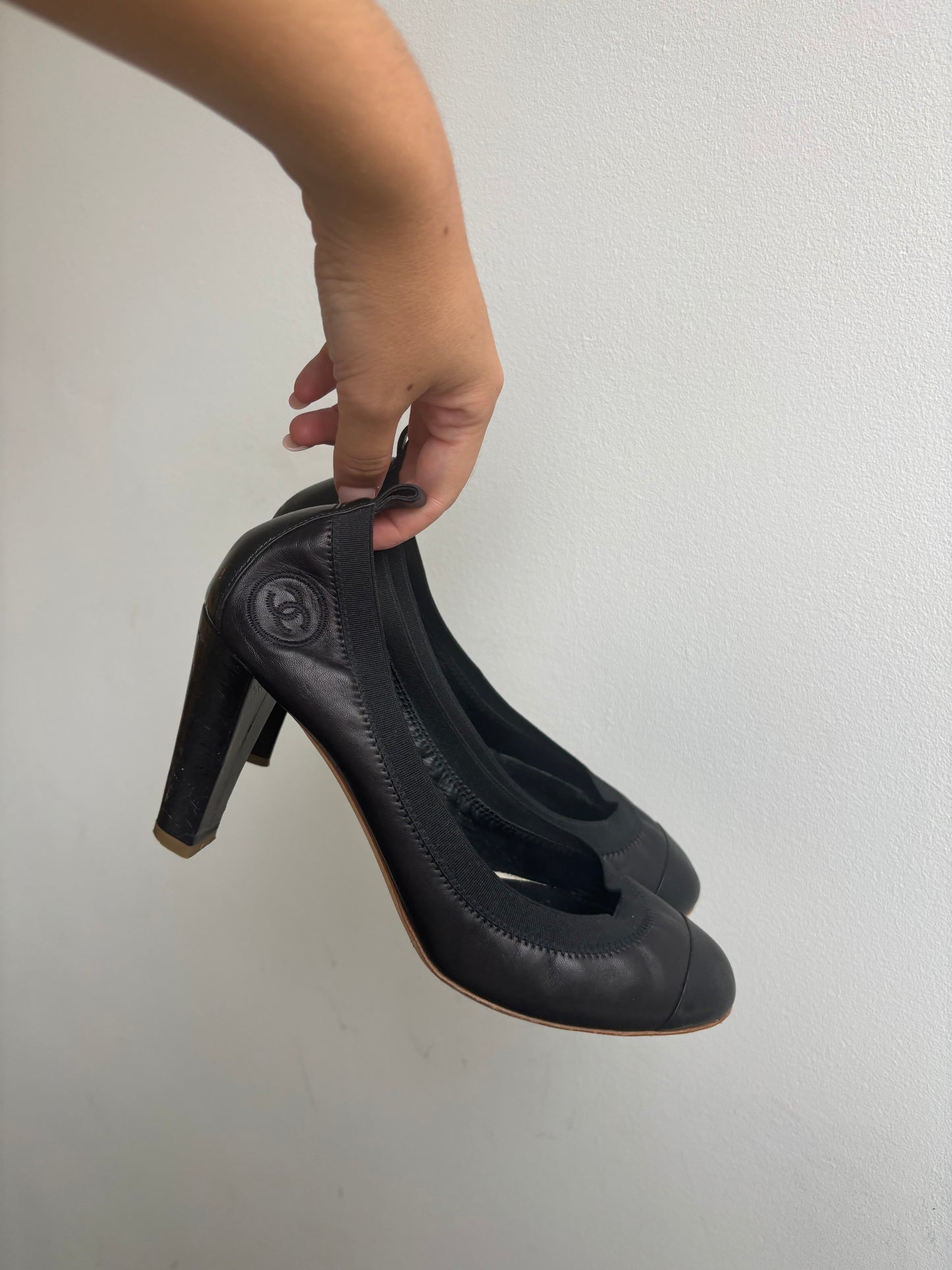 Chanel Black Leather Pumps