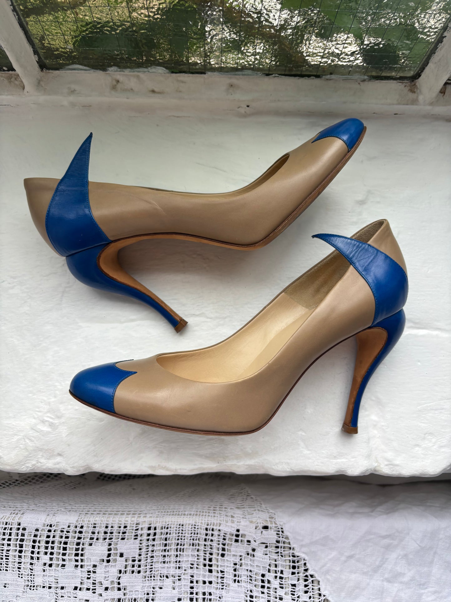 Fendi Beige/Blue Leather Heels