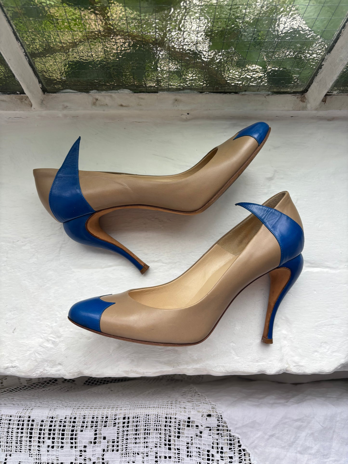 Fendi Beige/Blue Leather Heels