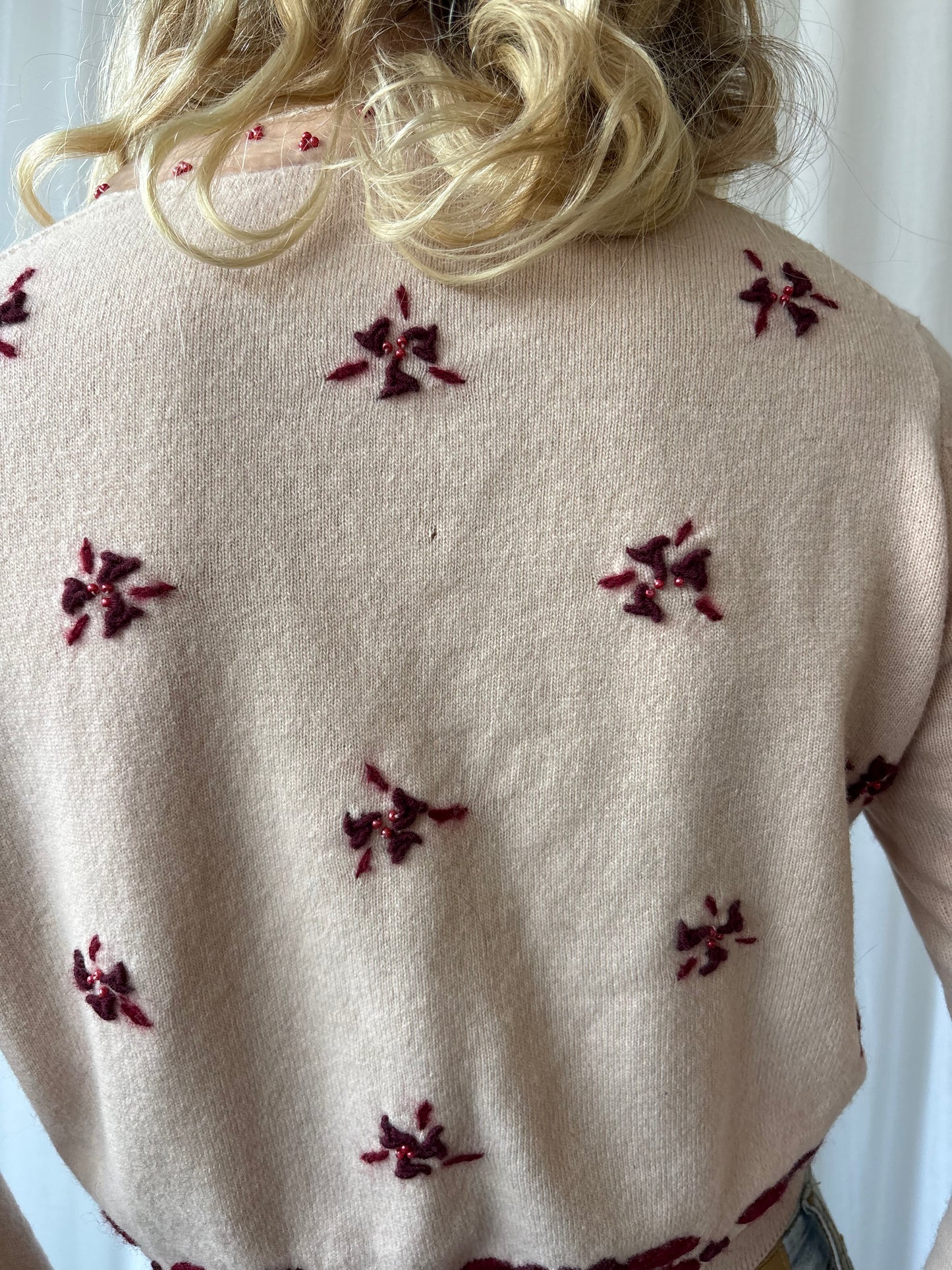 Vintage Beige Appliquéd Cardigan