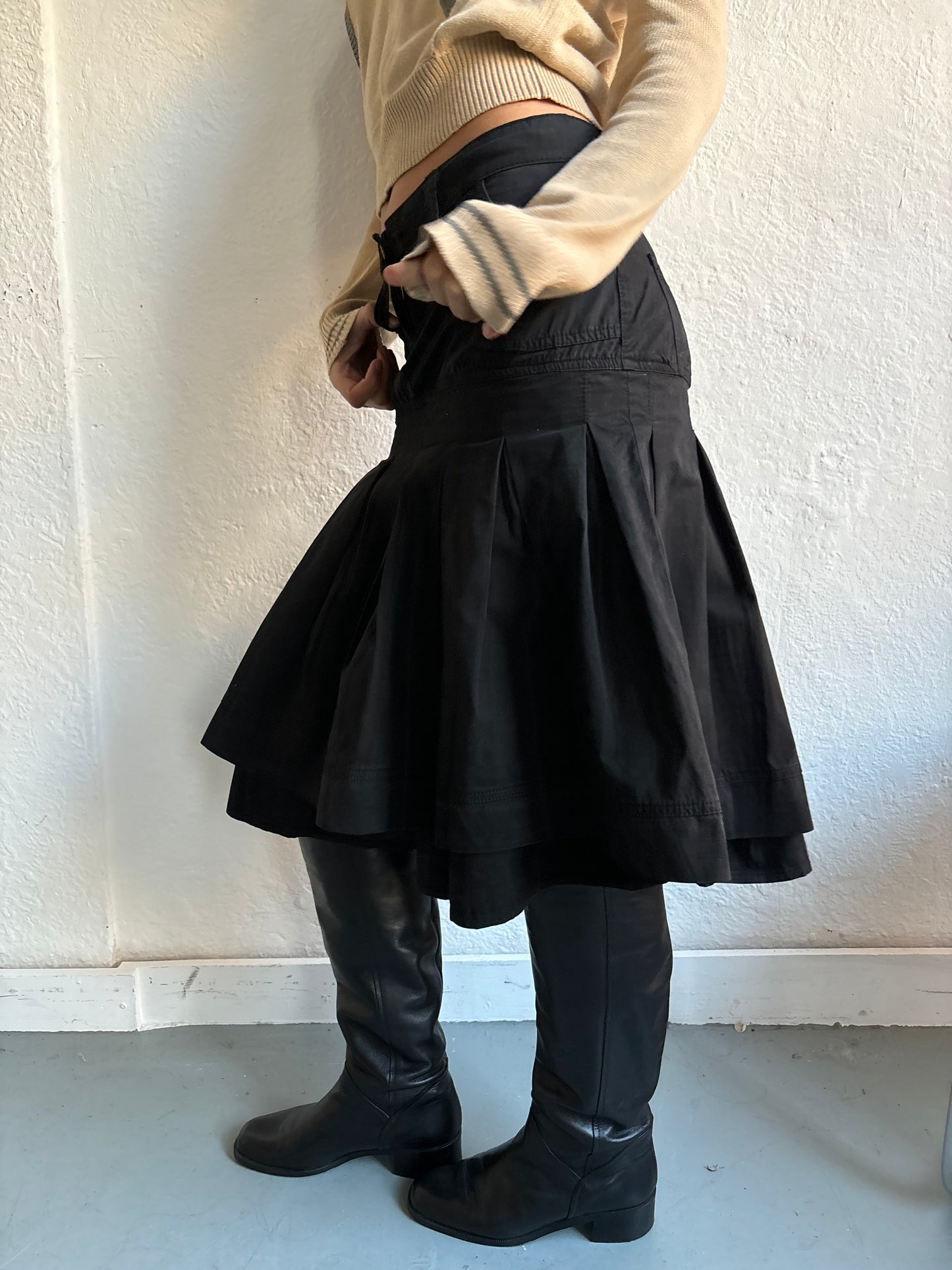 Pikkanto Black Pleated Skirt