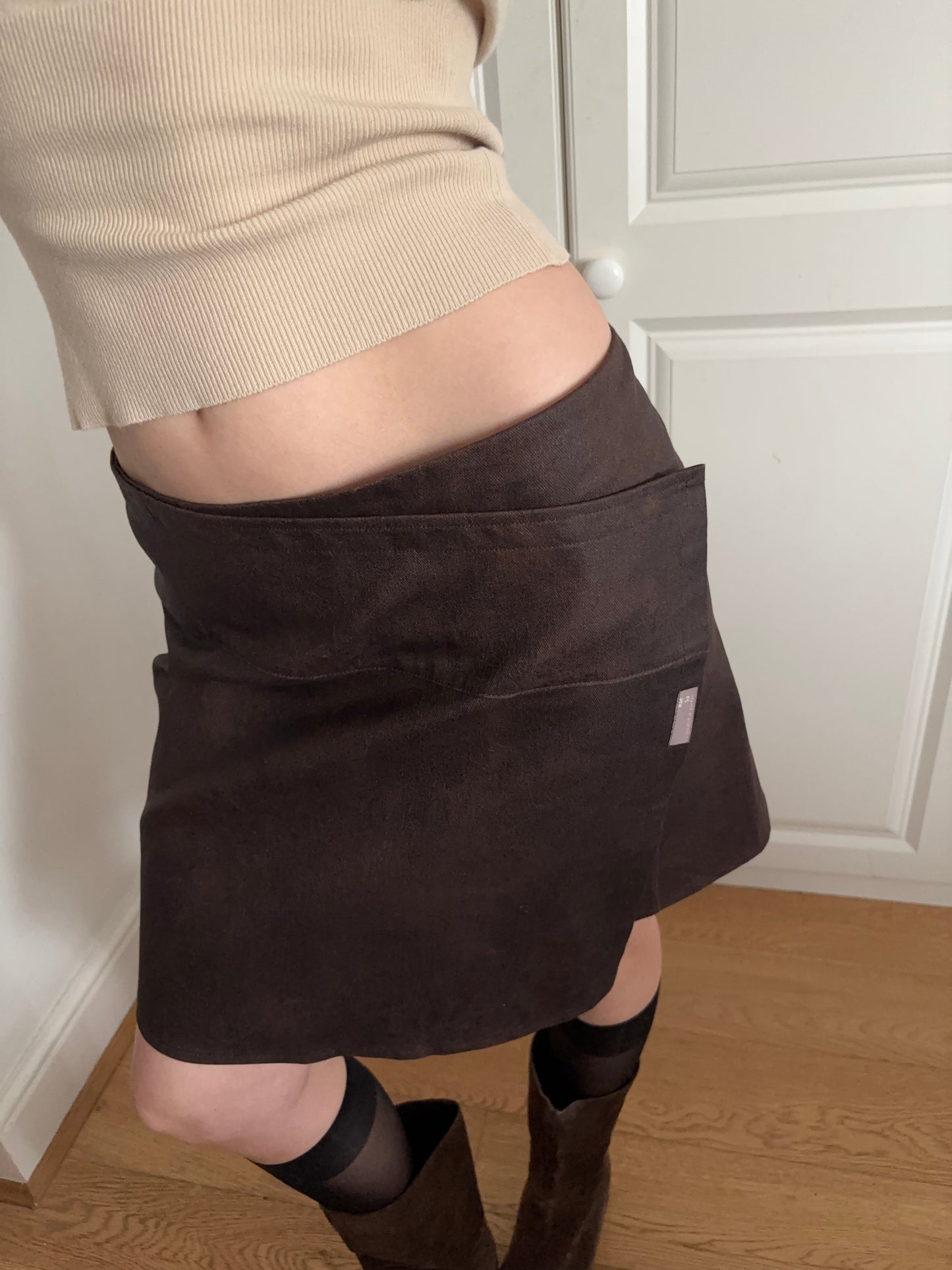 Créatif-à-Porter Brown Asymmetric Skirt