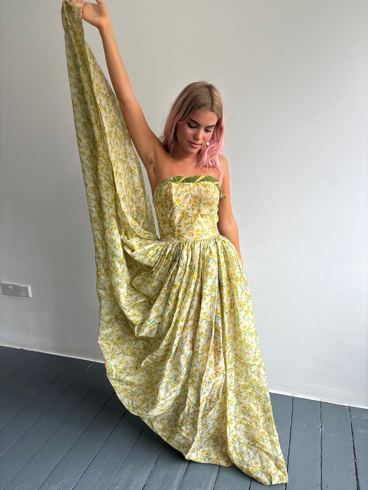 Vintage 1950s Yellow Flower Ball Gown