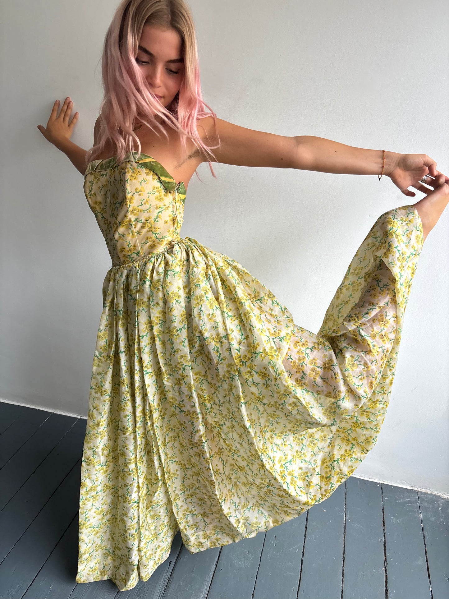 Vintage 1950s Yellow Flower Ball Gown