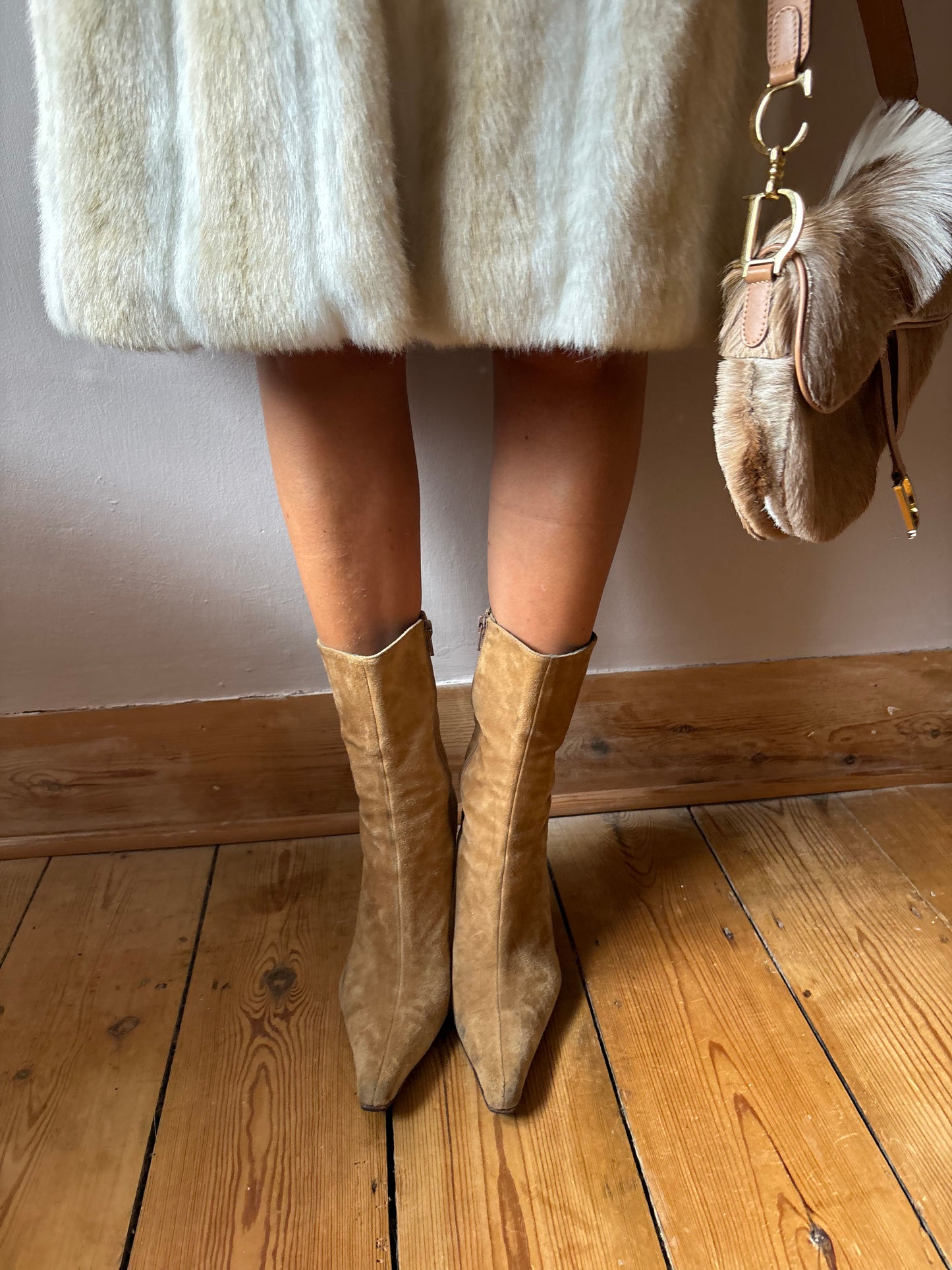 Pied à Terre Tan Suede Boots