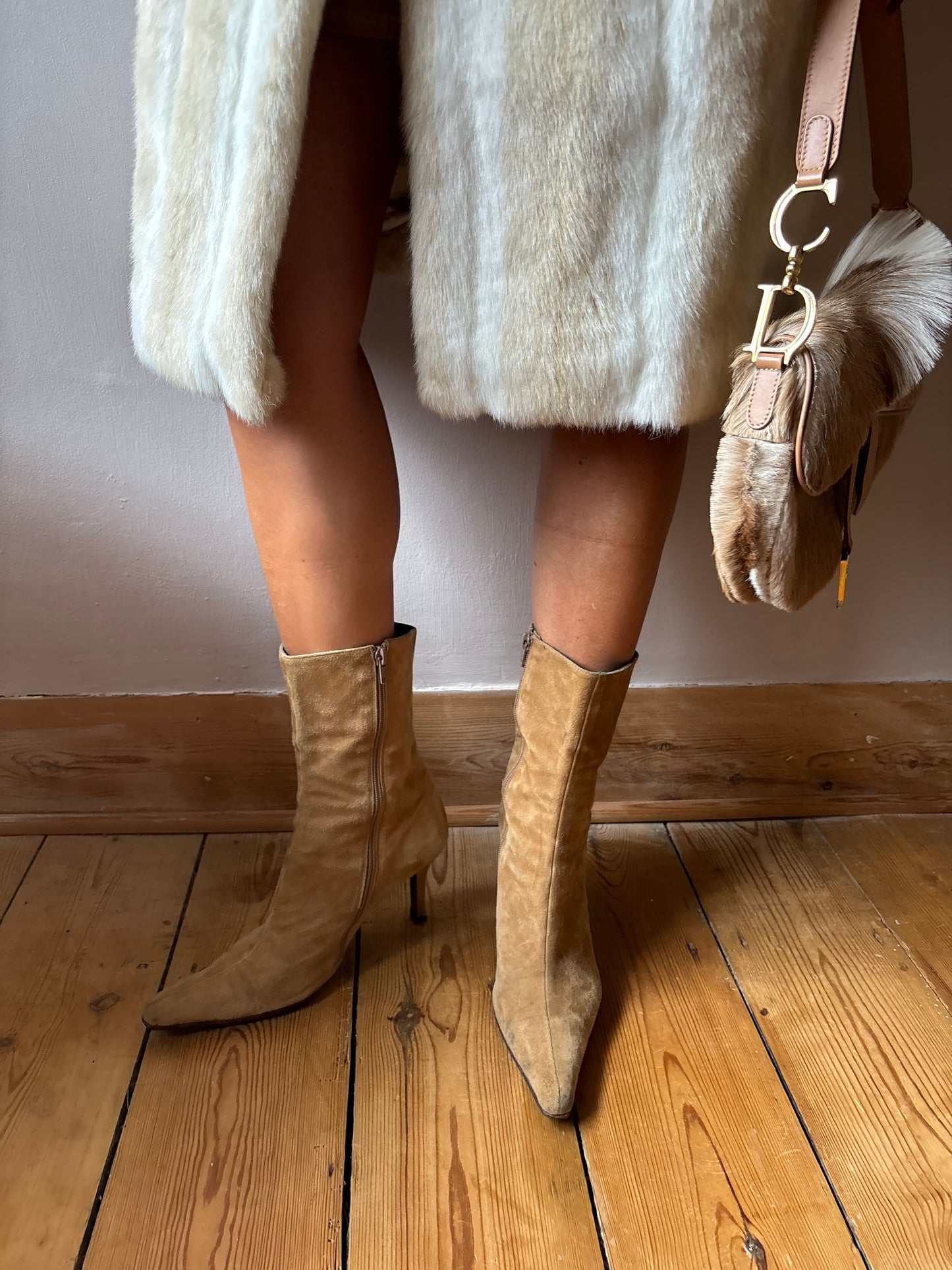 Pied à Terre Tan Suede Boots