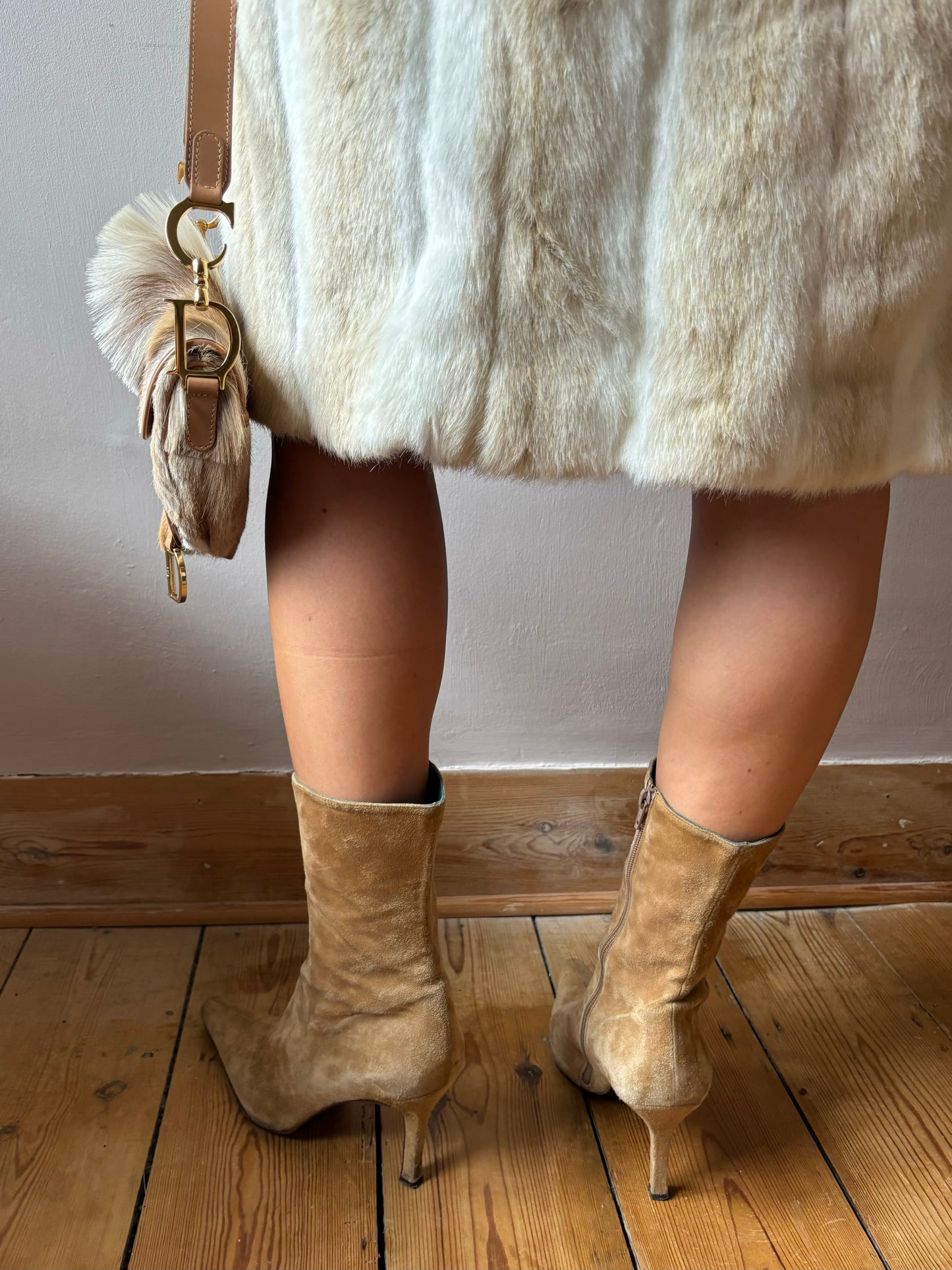 Pied à Terre Tan Suede Boots