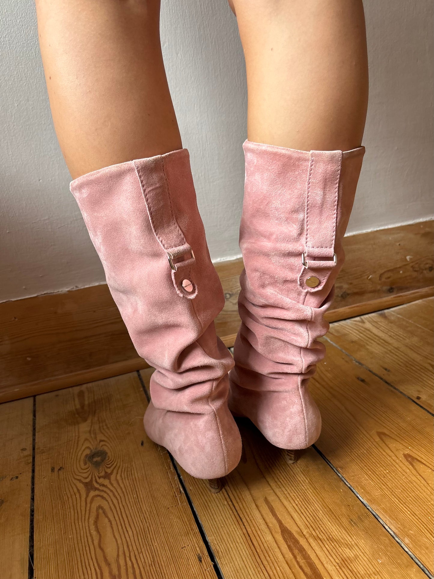 Karen Millen Pink Suede Boots