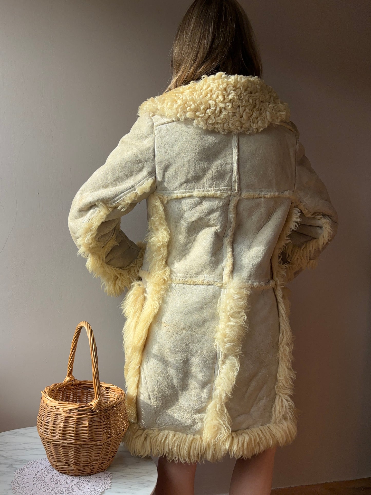 Vintage 1970s Cream Sheepskin Coat