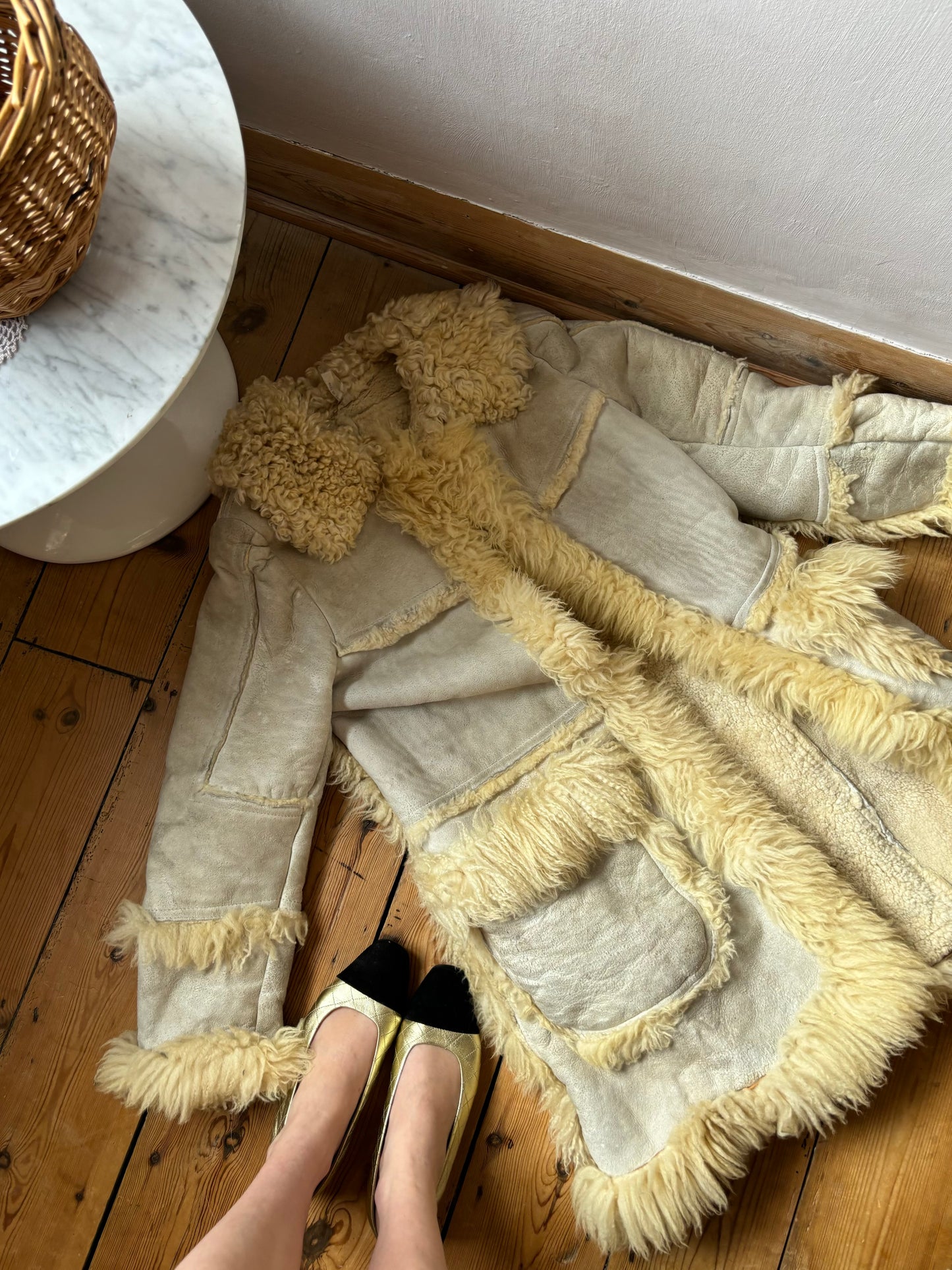 Vintage 1970s Cream Sheepskin Coat