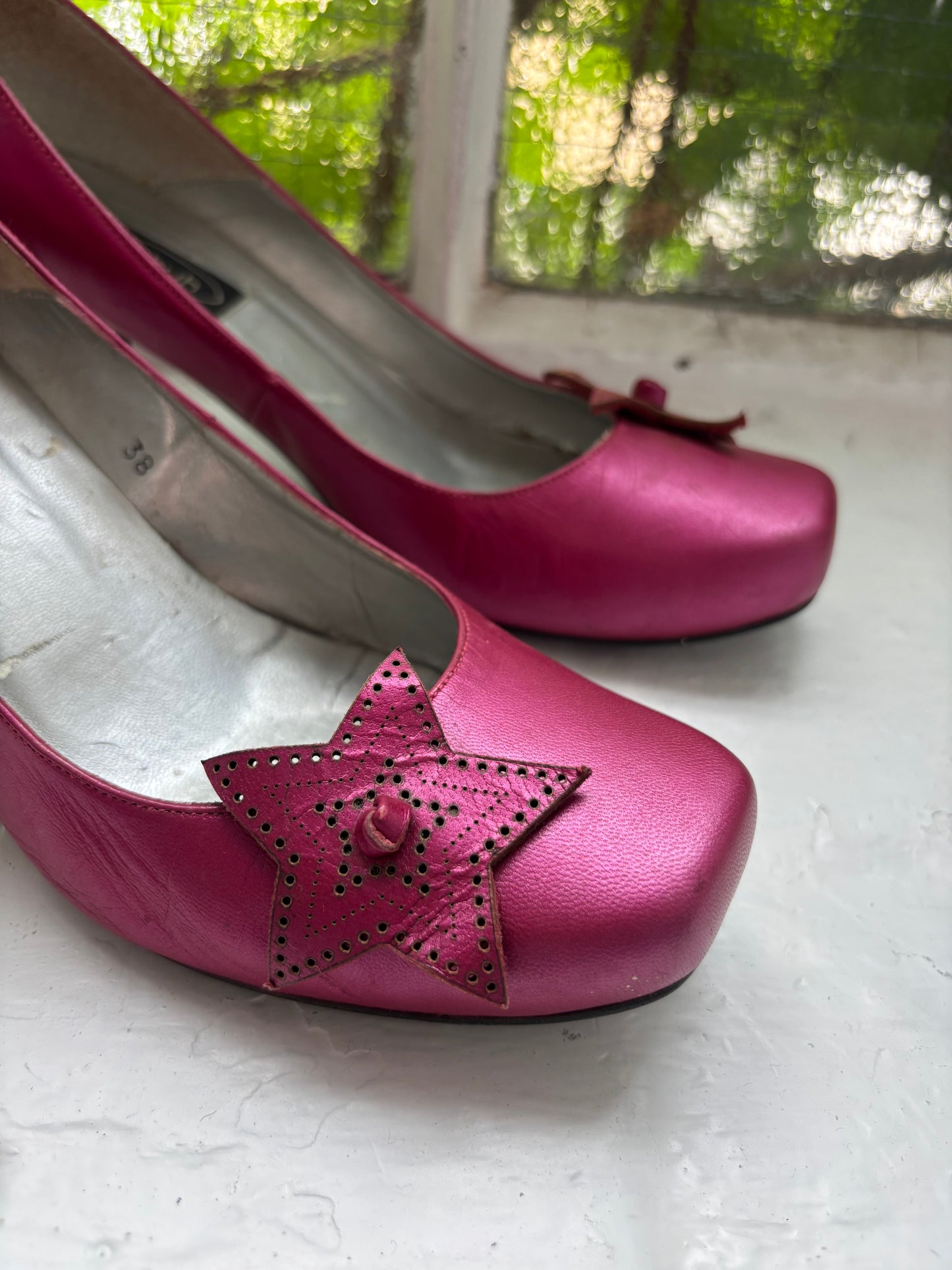 Schuh Metallic Pink Pumps