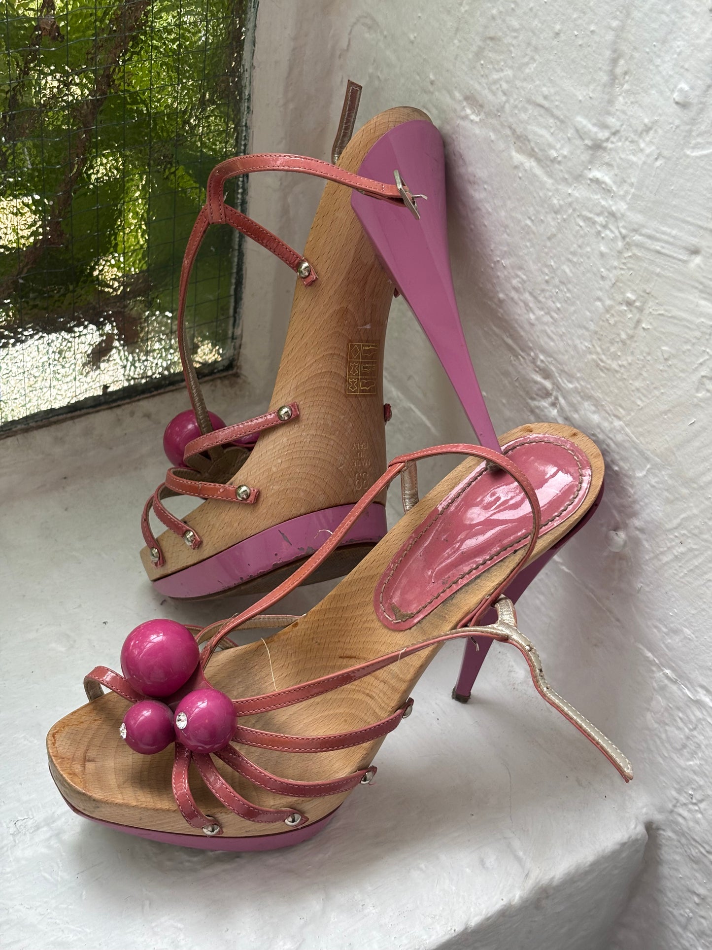 Vintage Pink Wood Heels