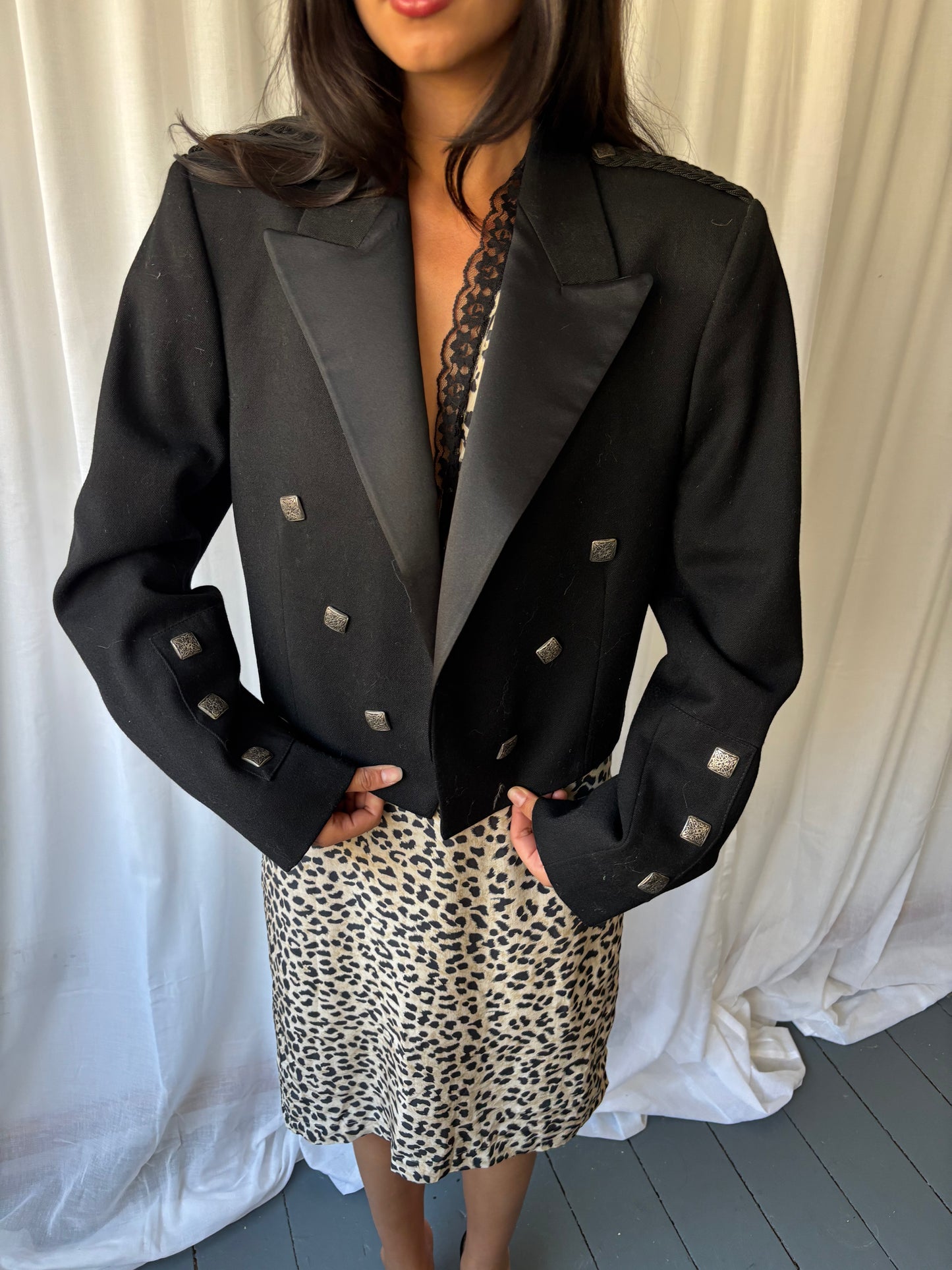 Vintage Scottish Black Cropped Blazer