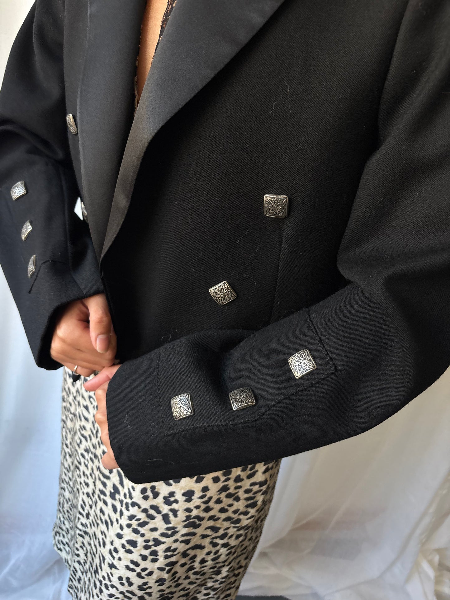 Vintage Scottish Black Cropped Blazer